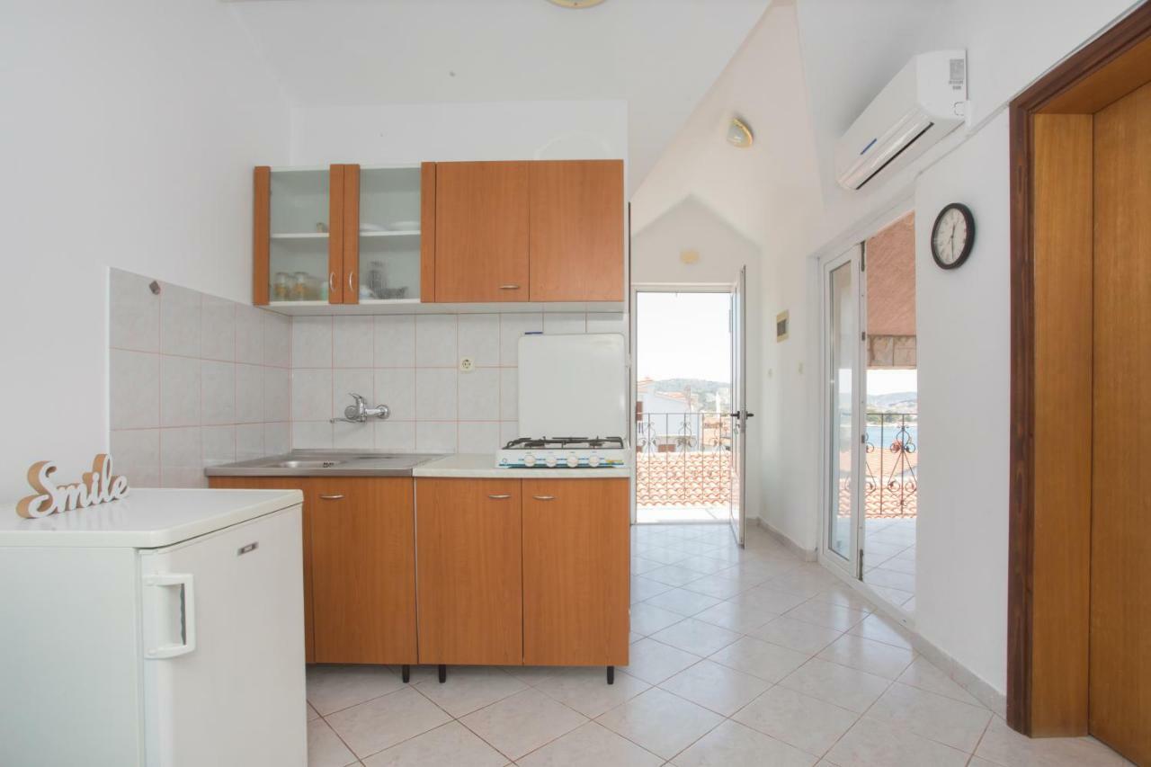 Apartmani Jarak Rogoznica  Exterior photo